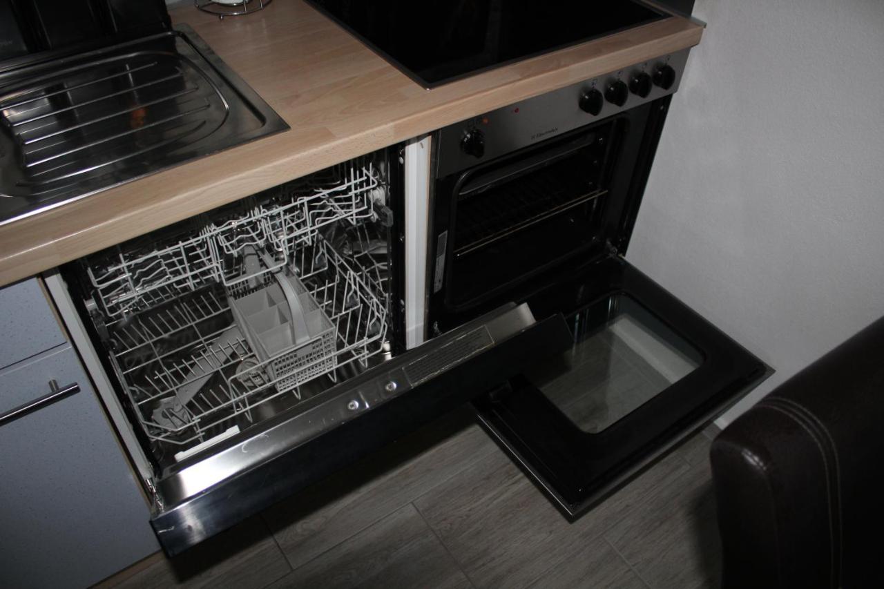 Studio-Appartement Нойнбург форм Валд Екстериор снимка