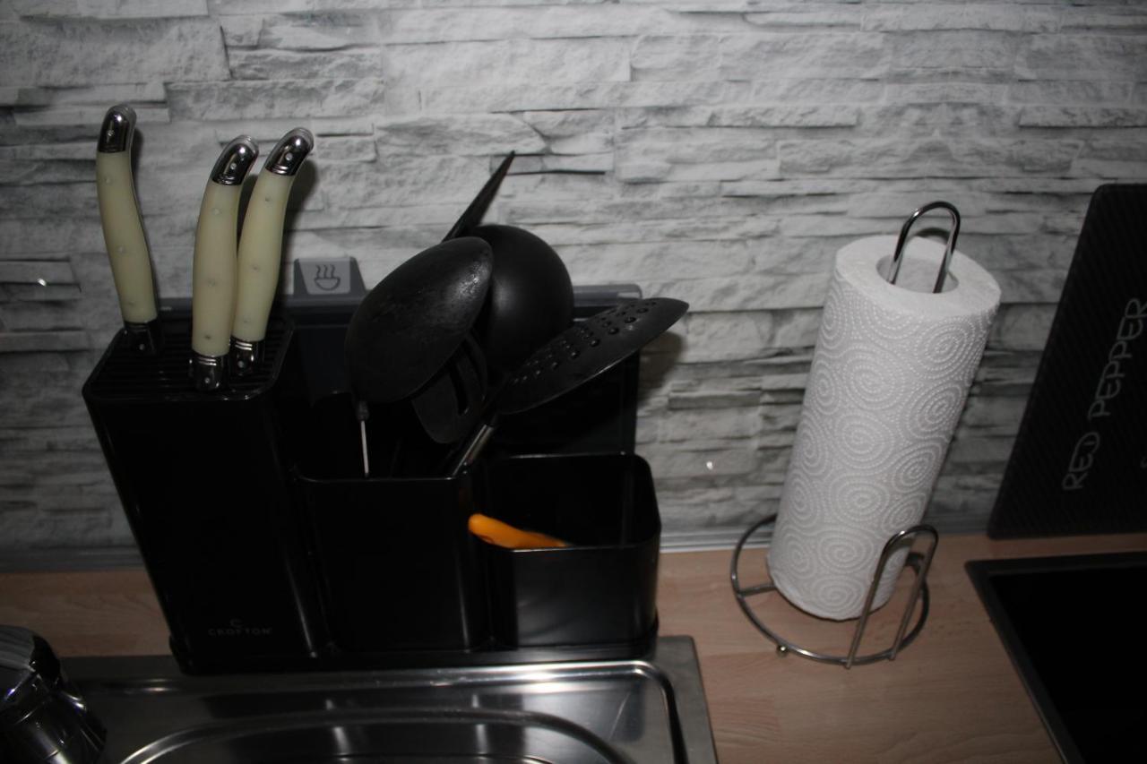 Studio-Appartement Нойнбург форм Валд Екстериор снимка