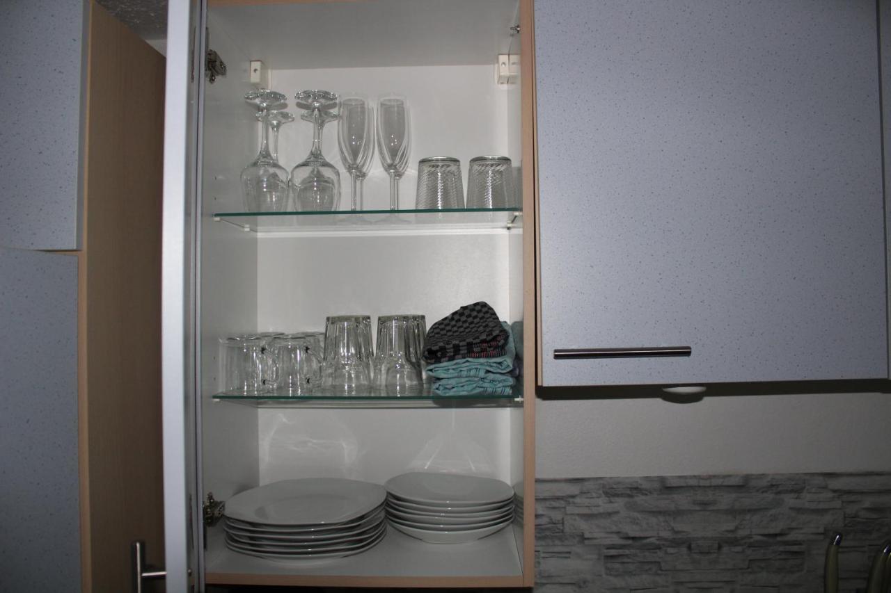 Studio-Appartement Нойнбург форм Валд Екстериор снимка