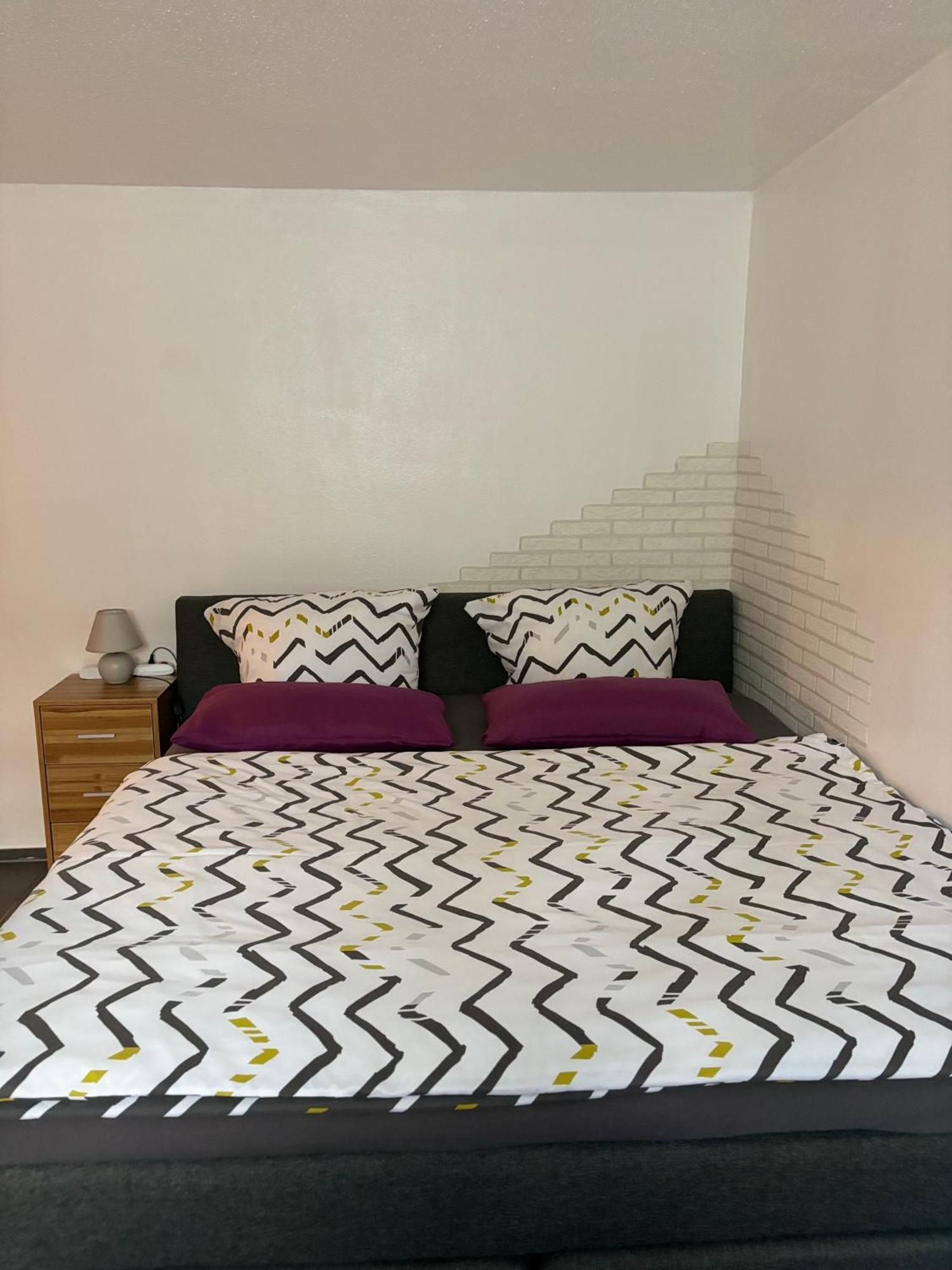 Studio-Appartement Нойнбург форм Валд Екстериор снимка