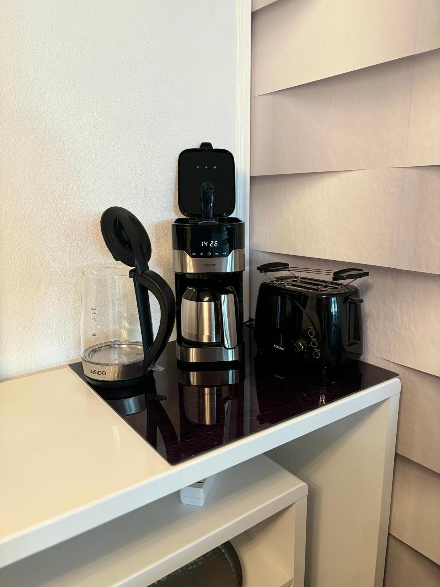 Studio-Appartement Нойнбург форм Валд Екстериор снимка